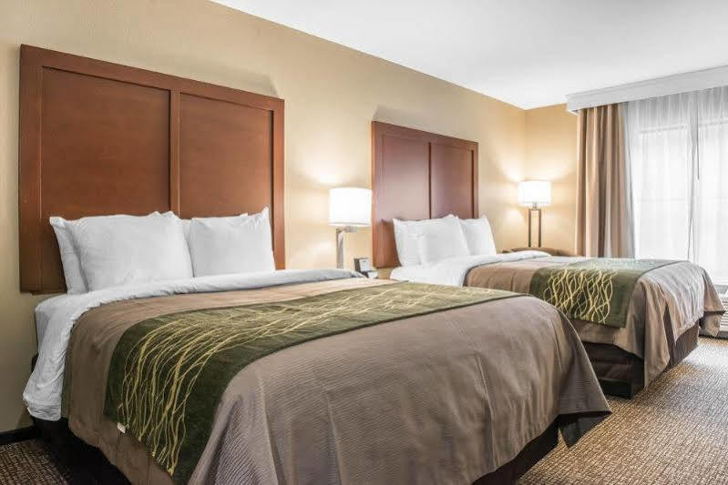 Comfort Inn & Suites 피츠버그 외부 사진