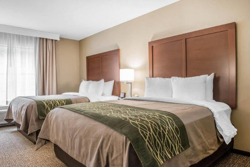 Comfort Inn & Suites 피츠버그 외부 사진